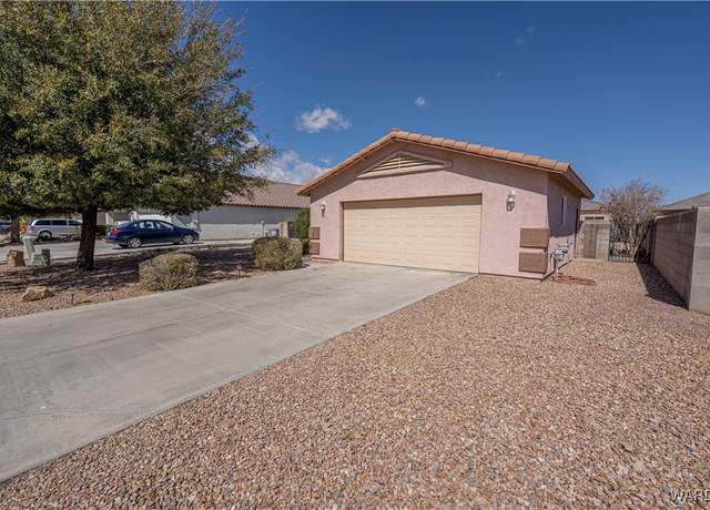 Property at 3851 E Suffock Ave, Kingman, AZ 86409, 3 beds, 2 baths
