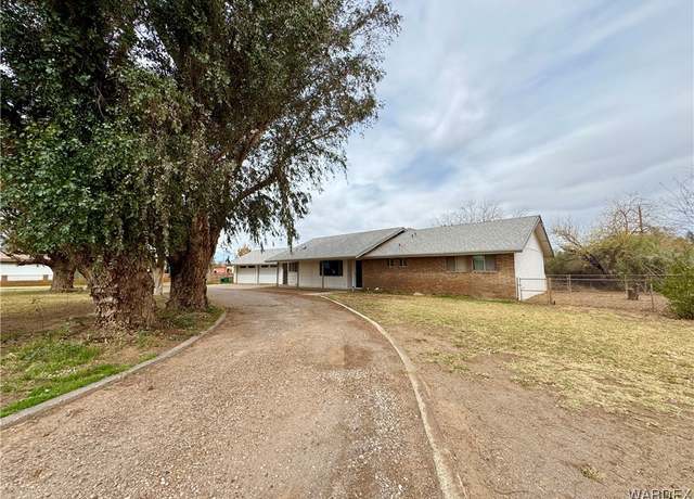 Property at 1713 E Cottonwood Ln, Mohave Valley, AZ 86440, 3 beds, 2 baths