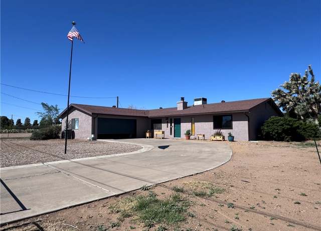 Property at 4475 N Skylark Rd, Kingman, AZ 86409, 3 beds, 2.5 baths