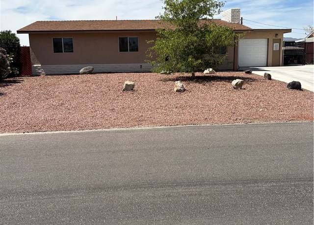 Property at 1479 Summit Ln, Bullhead City, AZ 86442, 3 beds, 2 baths