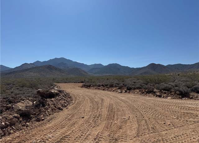 Property at 6 Longhorn Dr, Dolan Springs, AZ 86441
