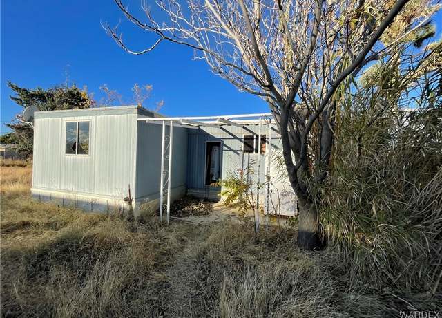 Property at 2520 E Mcvicar Ave, Kingman, AZ 86409, 1 bed, 1 bath
