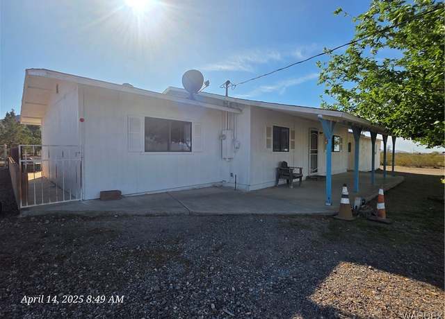 Property at 784 S Bonita Rd, Golden Valley, AZ 86413, 2 beds, 1 bath
