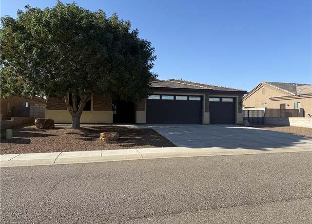 Property at 3299 Karen Ave, Kingman, AZ 86401, 4 beds, 2 baths