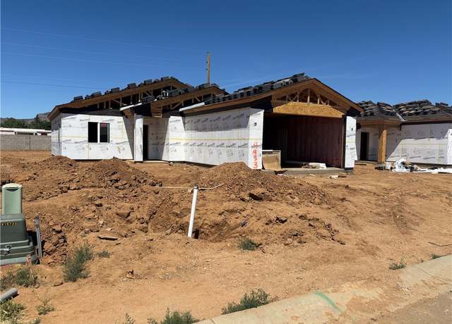 Property at 4933 N Famoso Dr, Kingman, AZ 86409, 3 beds, 2 baths