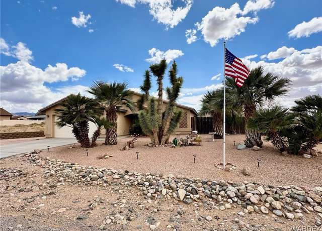 Property at 7704 E Old Mission Dr, Kingman, AZ 86401, 3 beds, 2 baths