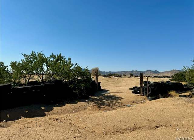 Property at 2708 E Calle Bomoa, Kingman, AZ 86409