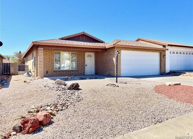 Property at 946 Mountain View Dr, Kingman, AZ 86409, 2 beds, 2 baths