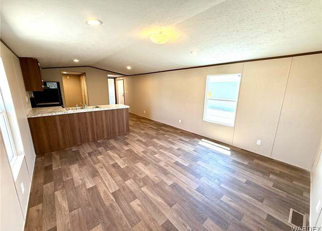 Property at 3564 E Canary Ln, Kingman, AZ 86409, 3 beds, 2 baths