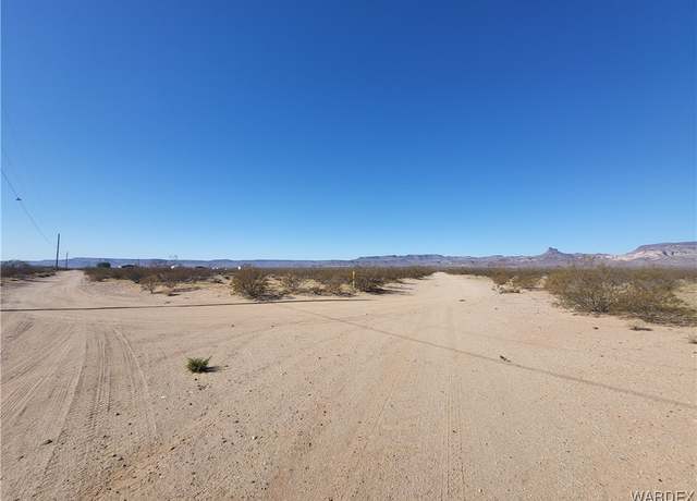 Property at 594 S Mesquite Rd, Golden Valley, AZ 86413