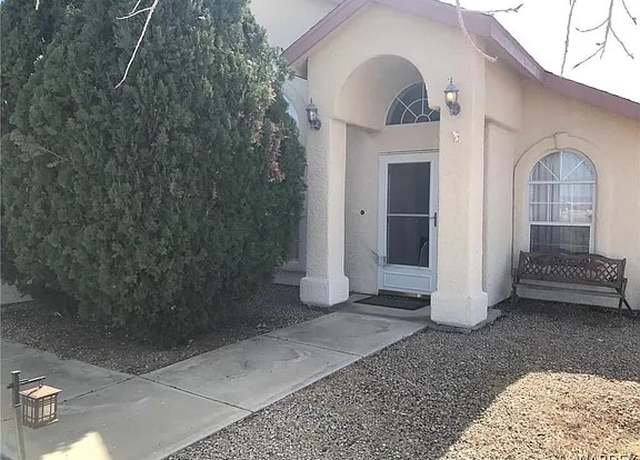 Property at 7024 E Stetson Dr, Kingman, AZ 86401, 3 beds, 2 baths