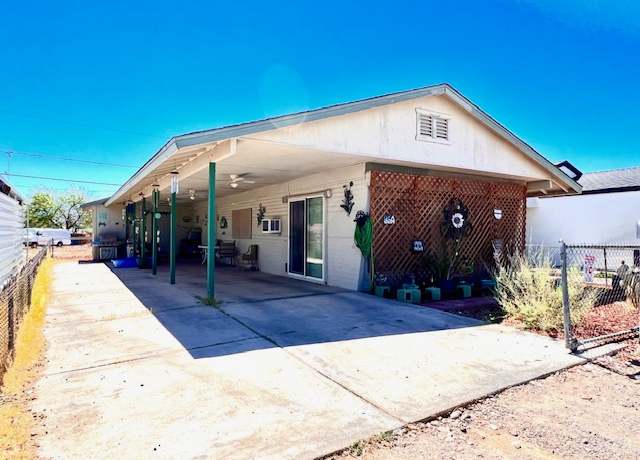Property at 2038 Gregg Ln, Bullhead City, AZ 86442, 1 bed, 1 bath