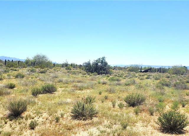 Property at 00 W Round Up Dr, Golden Valley, AZ 86413