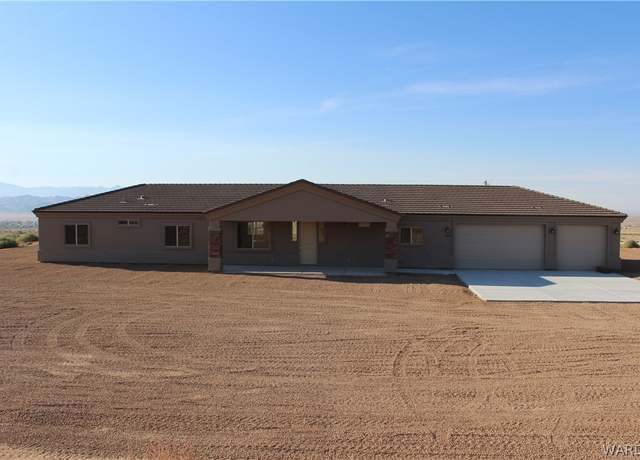 Property at 9728 N Atossa Rd, Kingman, AZ 86401, 3 beds, 3 baths