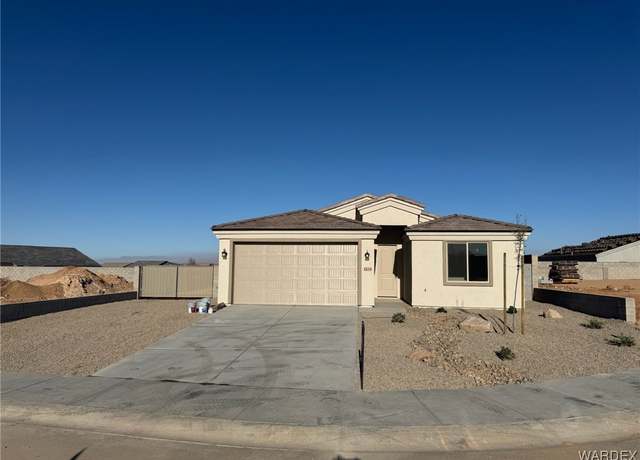Property at 3314 Charleston Ct, Kingman, AZ 86401, 3 beds, 2 baths