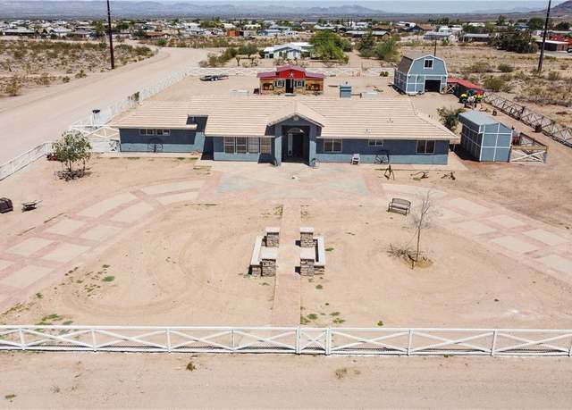 Property at 2991 W Walnut Creek Dr, Golden Valley, AZ 86413, 3 beds, 3 baths