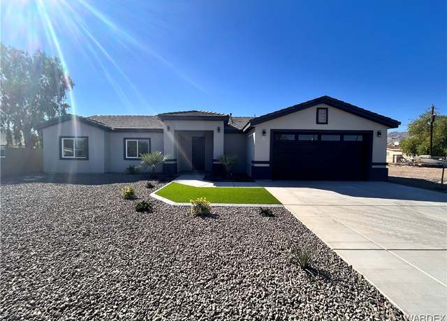 Property at 646 Sea Spray Pl, Bullhead City, AZ 86442, 4 beds, 2 baths