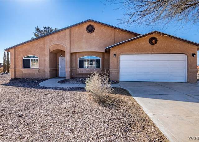 Property at 7740 E Sugarloaf St, Kingman, AZ 86401, 3 beds, 2 baths