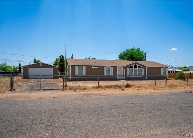 Property at 3586 E Martin Ln, Kingman, AZ 86409, 3 beds, 2 baths