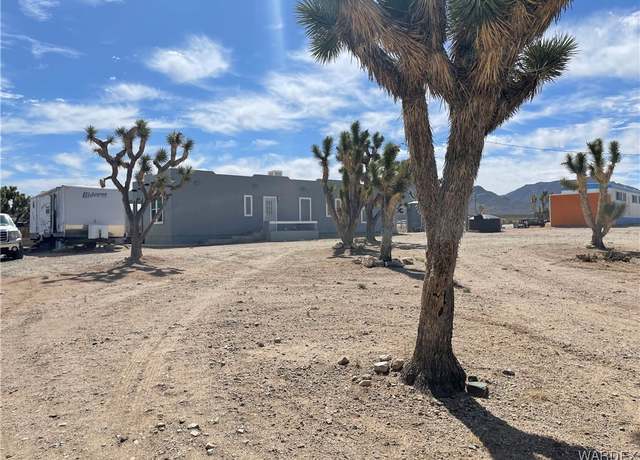Property at 26196 N Tamarisk St, Meadview, AZ 86444, 3 beds, 2 baths