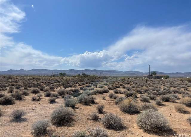Property at 339-15-090 Davis Rd, Golden Valley, AZ 86413
