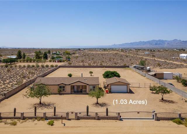 Property at 7033 W Zuni Dr, Golden Valley, AZ 86413, 3 beds, 2 baths