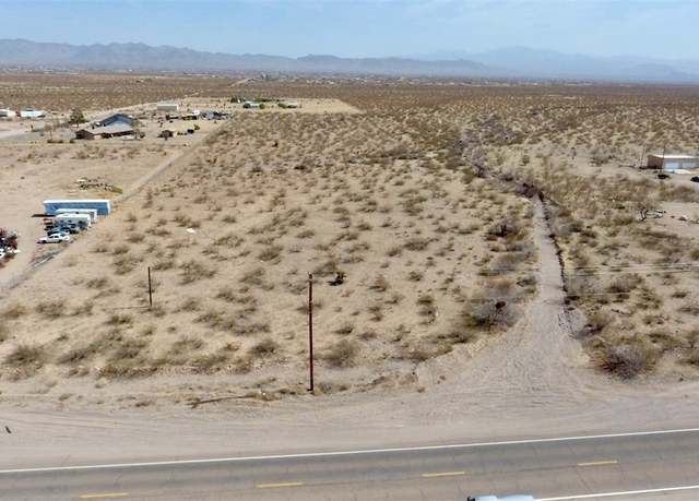Property at 526 S Estrella Rd, Golden Valley, AZ 86413