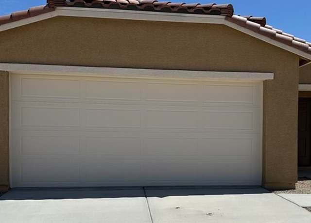 Property at 2365 Tapatio Dr, Bullhead City, AZ 86442, 3 beds, 2 baths