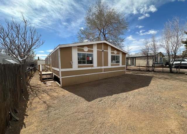 Property at 3194 E Snavely Ave, Kingman, AZ 86409, 3 beds, 2 baths