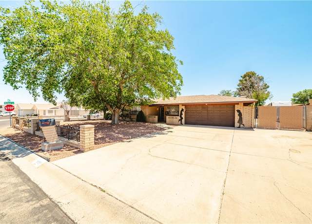 Property at 1090 Cholla Cir, Kingman, AZ 86409, 4 beds, 2 baths