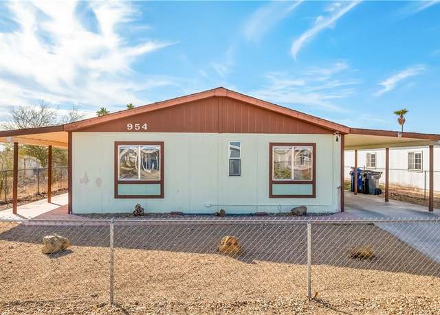 Property at 954 Roadrunner Dr, Bullhead City, AZ 86442, 3 beds, 2 baths
