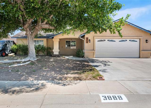 Property at 3888 Raymond Ave, Kingman, AZ 86409, 4 beds, 2 baths