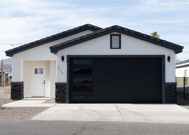 Property at 2113 Bermuda Dr, Bullhead City, AZ 86442, 2 beds, 2 baths