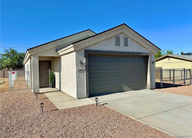 Property at 2455 E Hearne Ave, Kingman, AZ 86409, 3 beds, 2 baths