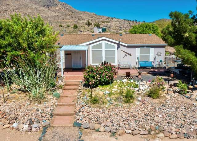 Property at 1872 S Trails End Dr, Kingman, AZ 86401, 3 beds, 2 baths