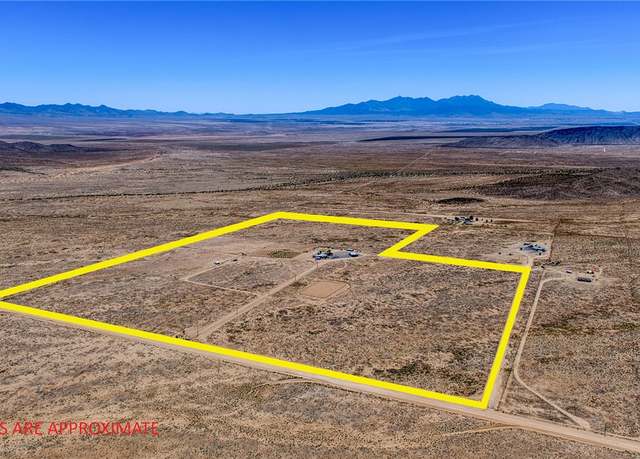 Property at 3890 E Calle Lucero, Kingman, AZ 86409, 3 beds, 2.5 baths