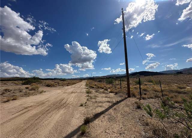 Property at 2950 E Calle Caliente, Kingman, AZ 86409