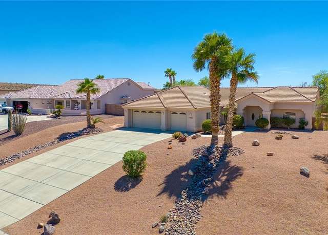 Property at 2862 Cresthill Drive Dr, Bullhead City, AZ 86442, 3 beds, 2 baths