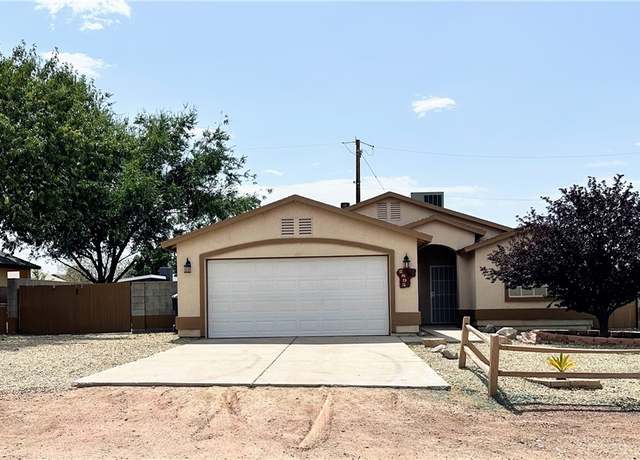 Property at 2895 N Prescott St, Kingman, AZ 86401, 3 beds, 2 baths