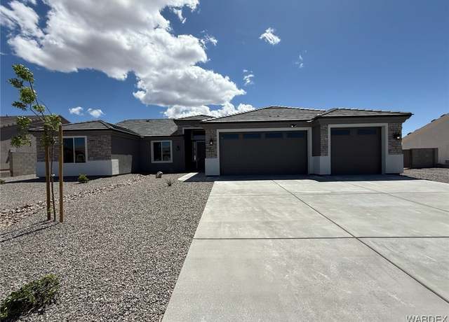 Property at 4218 Cottonwood Springs Ave, Kingman, AZ 86401, 4 beds, 2 baths