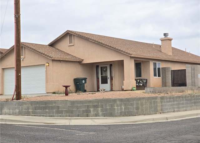 Property at 2647 Wikieup Ave, Kingman, AZ 86401, 3 beds, 2 baths