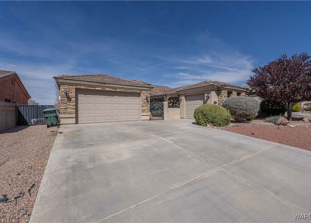 Property at 3389 Isador Ave, Kingman, AZ 86401, 3 beds, 2 baths