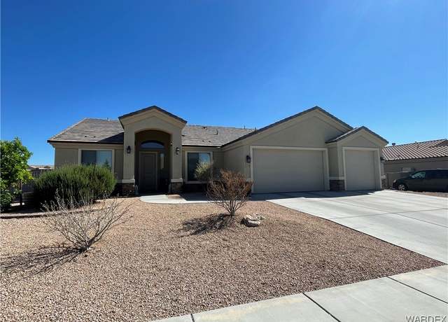 Property at 3370 Karen Ave, Kingman, AZ 86401, 4 beds, 2 baths
