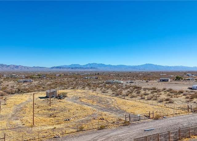 Property at 4198 N Dewey Rd, Golden Valley, AZ 86413