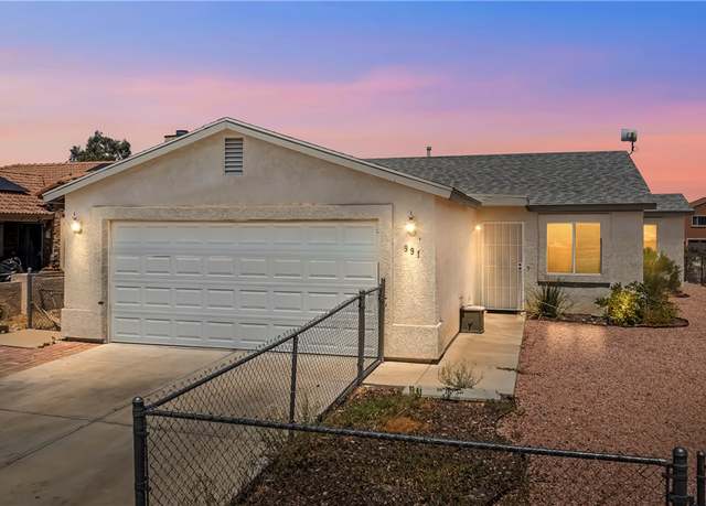 Property at 991 Terrace Dr, Bullhead City, AZ 86442, 3 beds, 2 baths