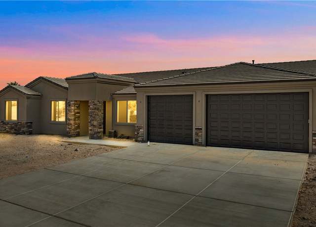 Property at 989 Desert Nights Ln, Bullhead City, AZ 86429, 4 beds, 2 baths