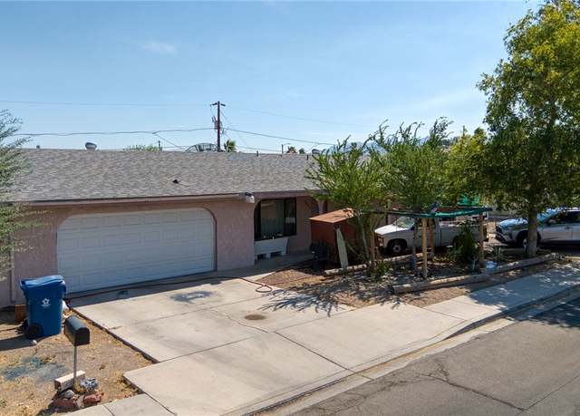 Property at 1846 Riviera Blvd, Bullhead City, AZ 86442, 3 beds, 3 baths