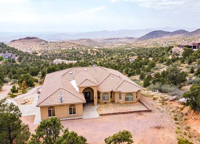 Property at 4801 E Stallion Dr, Kingman, AZ 86401, 3 beds, 2 baths