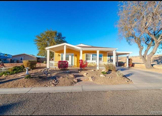 Property at 2583 Mountain Crest Dr, Bullhead City, AZ 86429, 2 beds, 2 baths