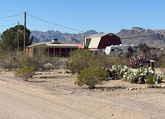 Property at 629 S Eloy Rd, Golden Valley, AZ 86413, 3 beds, 1.5 baths